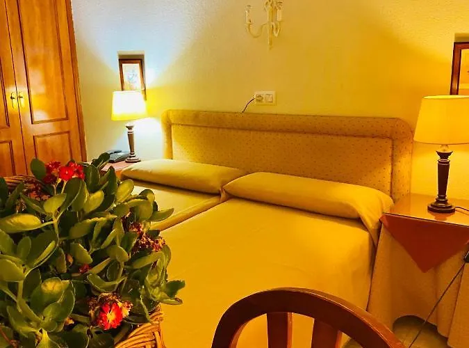 Pensión León Trujillo