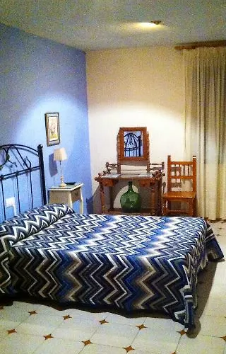 Leon 2* تروخيو