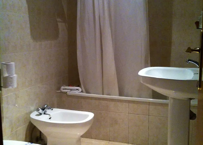 Leon بيت ضيافة تروخيو